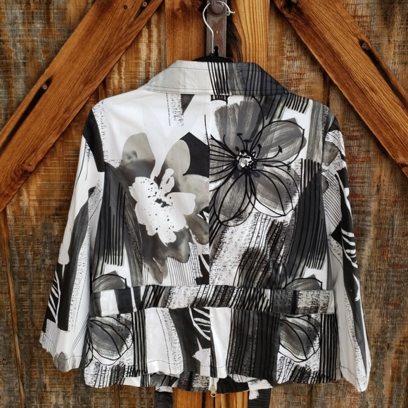 Berek Black & White Floral Jacket Large - Picture 5 of 8